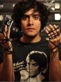 Neon Indian 