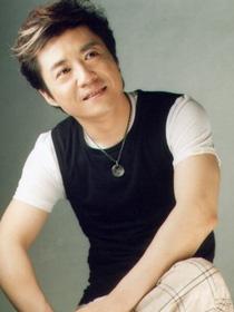 李琛 