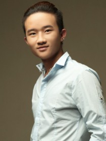 邱小龙 