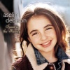 Aselin Debison 