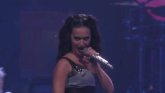 Katy Perry - Walking On Air