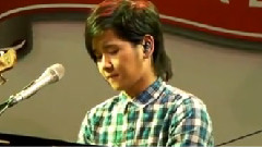 รักเธอ