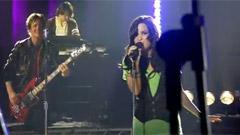 Demi Lovato - Remember December Walmart Soundcheck