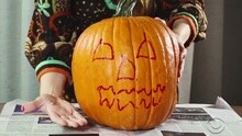 How To Carve A Pumpkin Halloween节目