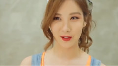 少女时代 - Cosmopolitan Korea January 2016 Making Film Hyoyeon & Seohyun