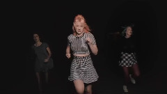 Bleached - Keep On Keepin' On