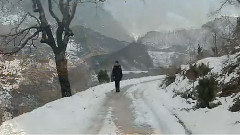 留守儿童盼团圆