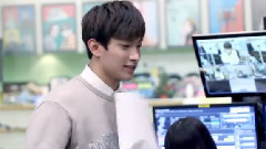 < Kiss The Radio >