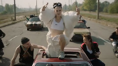 MØ - Kamikaze