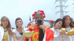 咚咚锵锵接财神