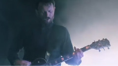 Lonely The Brave - Dust & Bones