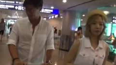 少女时代 - 花样爷爷 李瑞镇被人群包围 Sunny快速逃跑