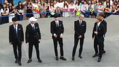BTOB - L.U.V