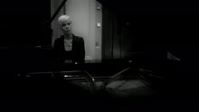 Giulia Mazzoni - Space Oddity (Videoclip)