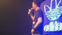 闪
