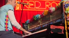 Live at Nova's Red Room 现场版