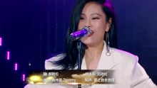 袁娅维 - LOVE ON TOP