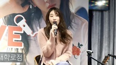 抚摸抚摸