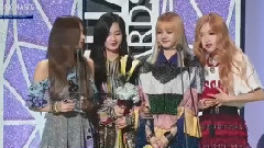 年度歌手 音源部门12月 - 第六届GAON Chart颁奖礼现场版17/02/22