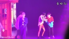 SHINee - Replay
