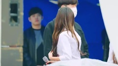 노래 따라 부르는 효정,유시아 OHMYGIRL(오마이걸) [4k Fancam직캠]