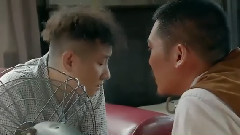 电视剧<剃刀边缘>许从良评价关海丹是灾星