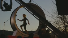 Chained To The Rhythm 幕后花絮1