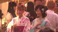 AKB48,岛崎遥香 - 島崎遥香,鈴木奈々と浴衣姿で夏祭り "侍"役所広司はわたあめ屋でアルバイト