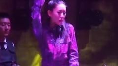 牵手情放手爱