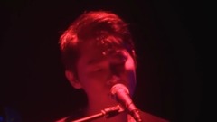 男孩