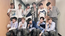 WANNA ONE - Wanna One - Burn It Up+Energetic - M COUNTDOWN 现场版 17/08/10