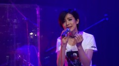 赖雅妍 - 家后