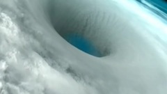 NASA太空拍摄到的最强风暴云图
