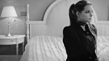 Yvonne Catterfeld - Erinner' mich Dich zu vergessen (Official Video) (VOD)