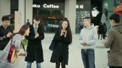 春妮北京街头唱歌惊艳路人