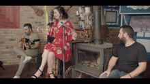 Ezgi Eyuboglu ft Ezgi Eyüboğlu -