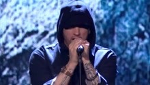Eminem,Skylar Grey - Eminem & Skylar Grey - Walk On Water