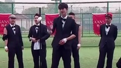 谢彬彬身高惨遭兄弟吐槽 陈小春实力证明"宝刀未老"