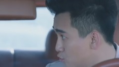 翟天临江铠同大马路上闹离婚