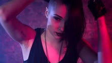 Bitching (Videoclip)