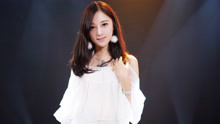 美女翻唱容祖儿《挥着翅膀的女孩》旋律朗朗上口，美妙动听