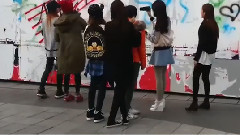 少女时代 - SM旧大楼前涂鸦