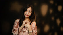 美女翻唱《我怀念的》