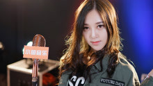 美女翻唱《摆渡人》主题曲