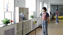 美女翻唱五月天《拥抱》