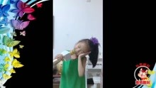 莎啦啦月月自编动作演唱