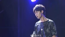 王思远《她》