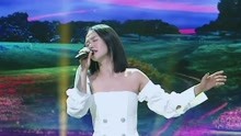 牛背上的小孩