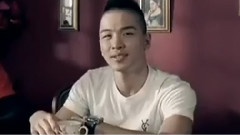 只看着我