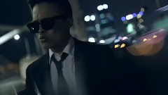 月